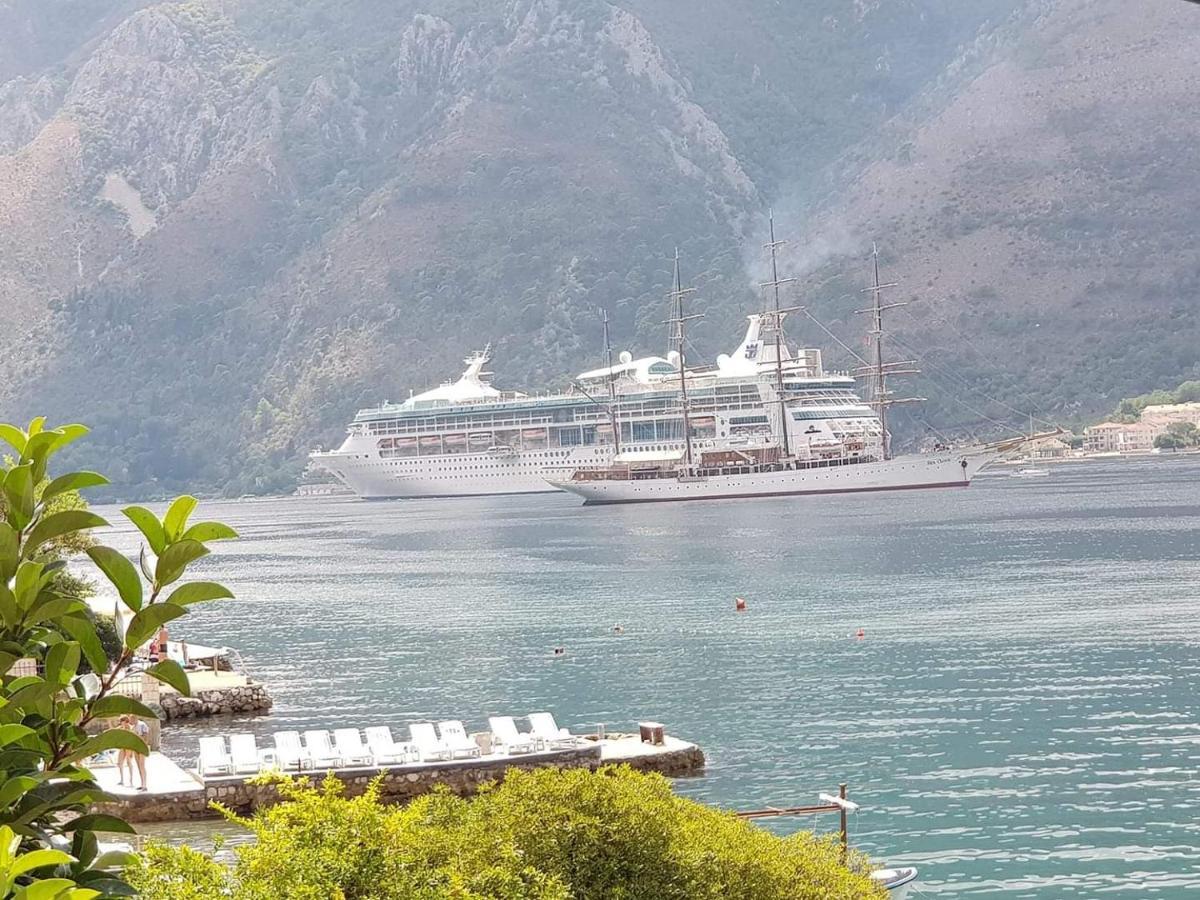 Montenegro Apartments - Private Beach Kotor Eksteriør billede